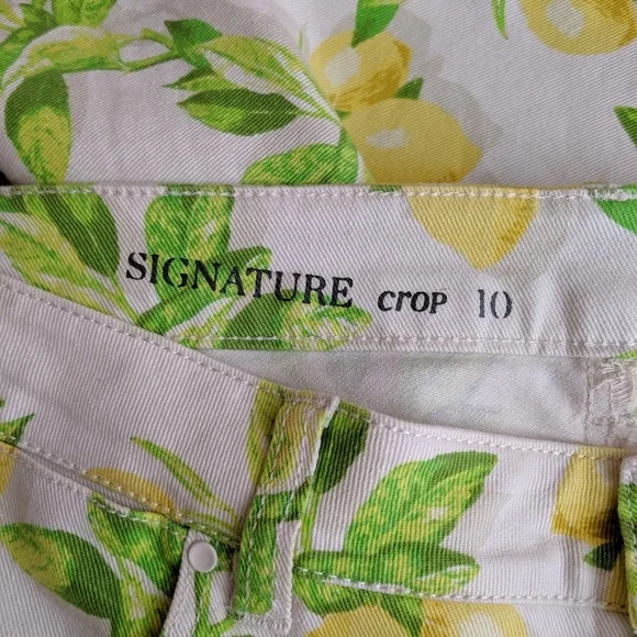 Talbots Lemon Print Ankle Jeans - Picture 6 of 6